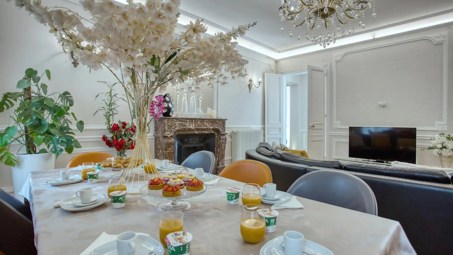 Apartment Luxueux 200M2 5Ch Champs Elysees A 1Min Perle Rare Paris