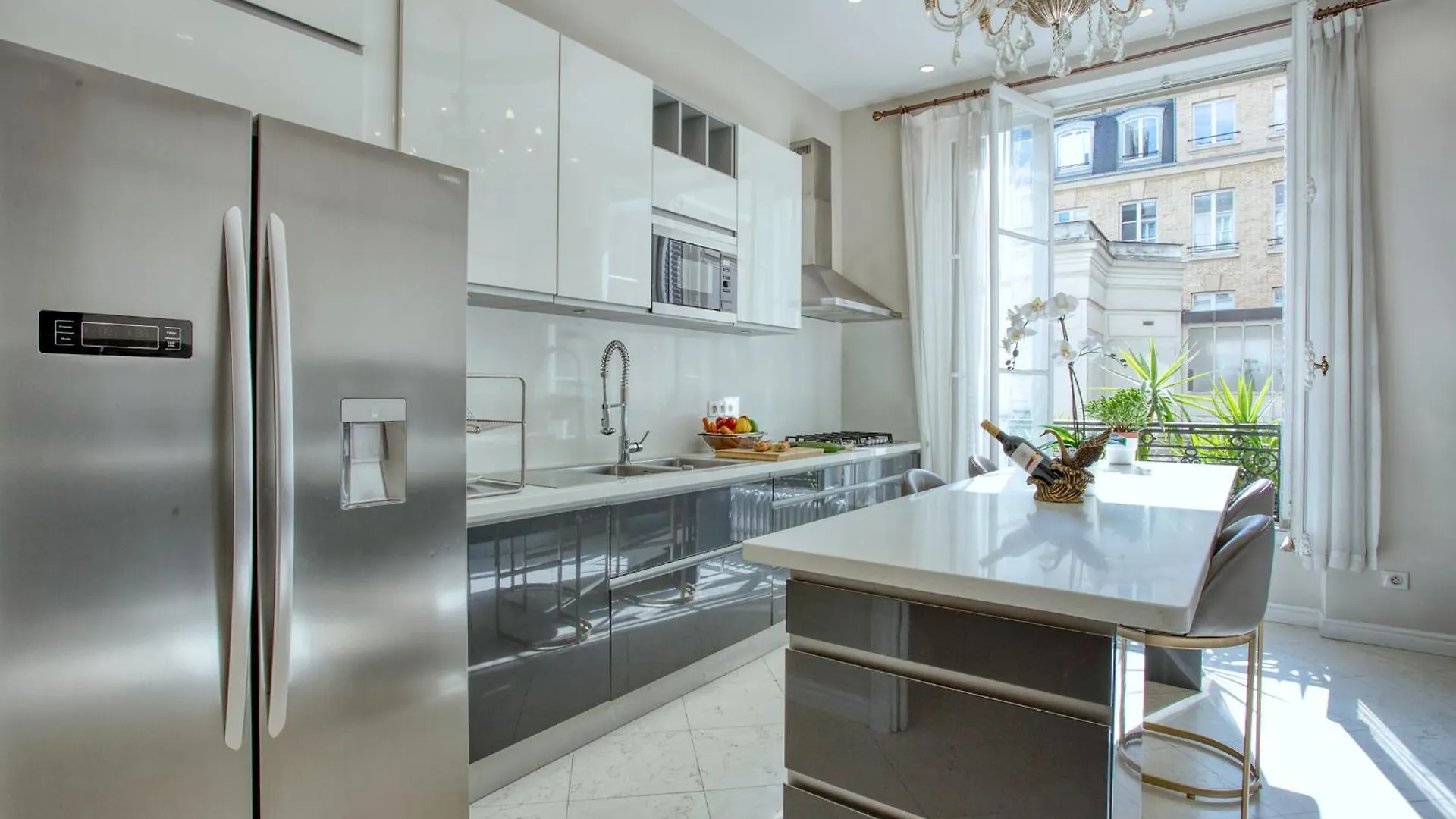 Apartment Luxueux 200M2 5Ch Champs Elysees A 1Min Perle Rare Paris